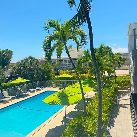Park Royal Miami Beach Exterior photo